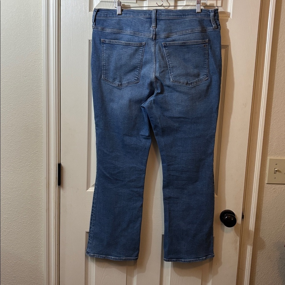 Madewell Women's Medium Blue Boot-Cut Jeans - Picture 3 of 7